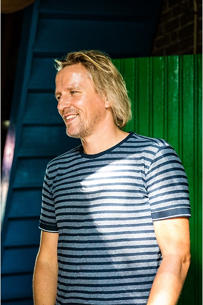 Experience behind the clichés of Staphorst with host Geertjan