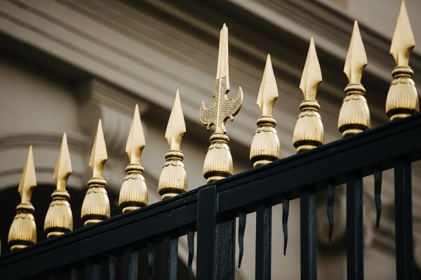 musical_walking_the_hague_fence-600x400-1