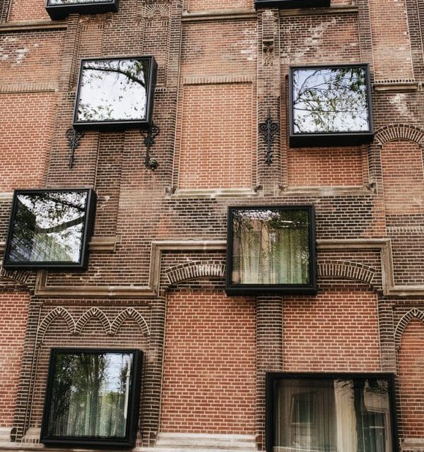 walk_amsterdam_second_golden_age_renovation-600x839-1